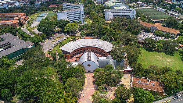  Escuela de Ciencias Sociales de la Universidad Pontificia Bolivariana de Medellín – Colombia