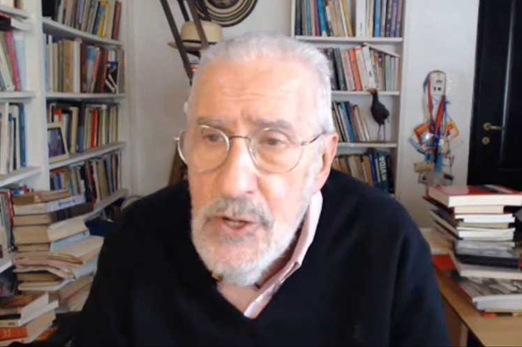  Intelectuales llaman a cerrar filas contra ofensiva a Cuba