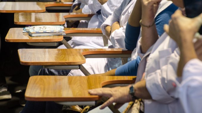  Experiencias en educación: Cómo la evasión fiscal profundiza el desfinanciamiento educativo