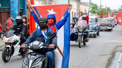  Bayamo también se levanta contra el bloqueo