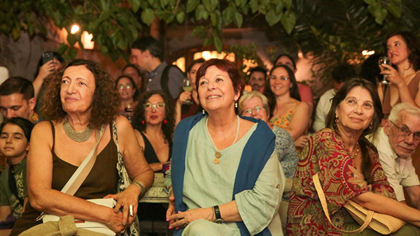  Cerramos el año rodeados de amigas y amigos