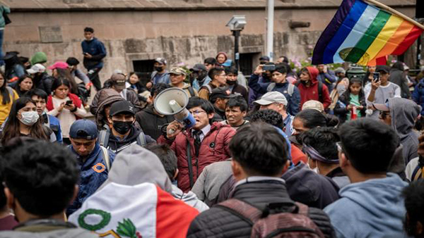  Perú: ¿Qué futuro nos depara el suicidio político de Castillo?