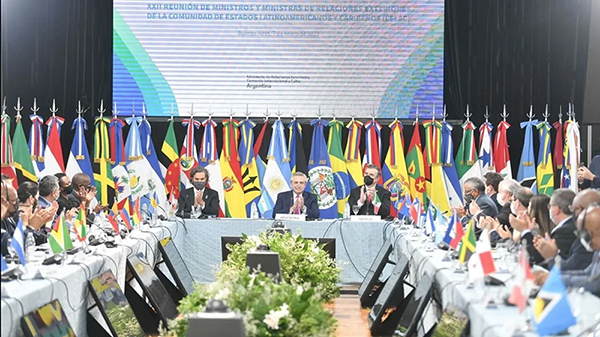  “Escuchar al pueblo para profundizar la democracia”