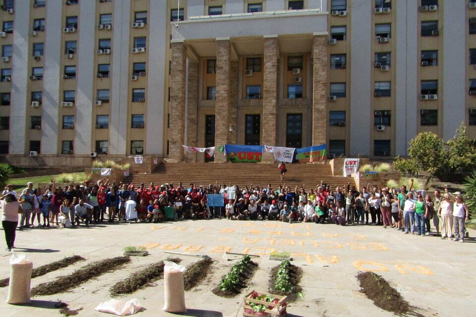 No al cierre de la Escuela Campesina de Agroecología en Mendoza