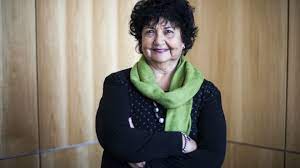  Dora Barrancos y el vaso medio lleno de la gestión oficialista