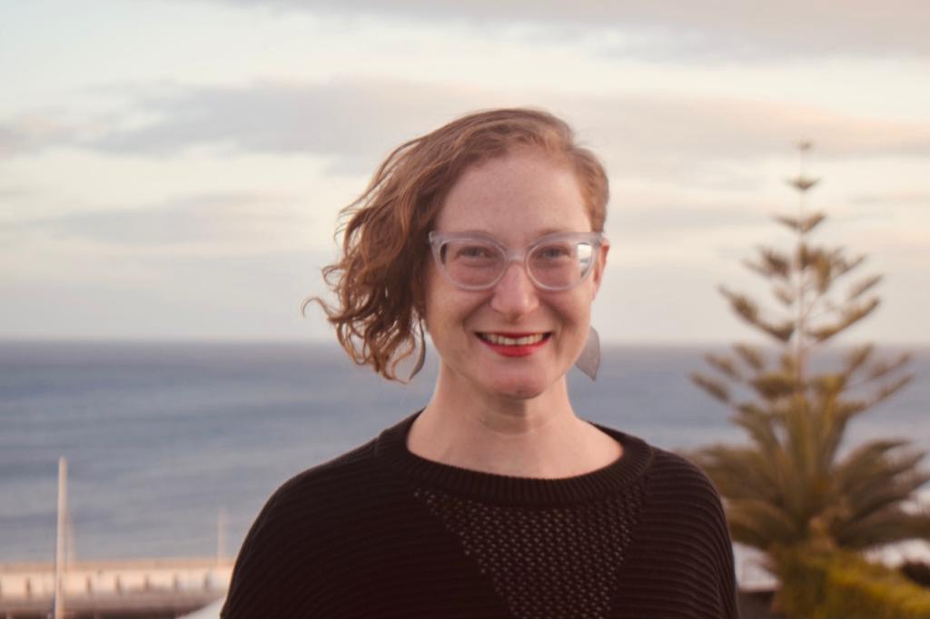  VALERIA VEGH WEIS: «EL CAPITALISMO SE FUNDÓ CON EL SISTEMA PENAL DISCIPLINANDO TRABAJADORES»