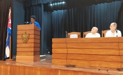  Intelectual cubana defiende la literatura afrocubana al ingresar en Academia nacional de la Lengua